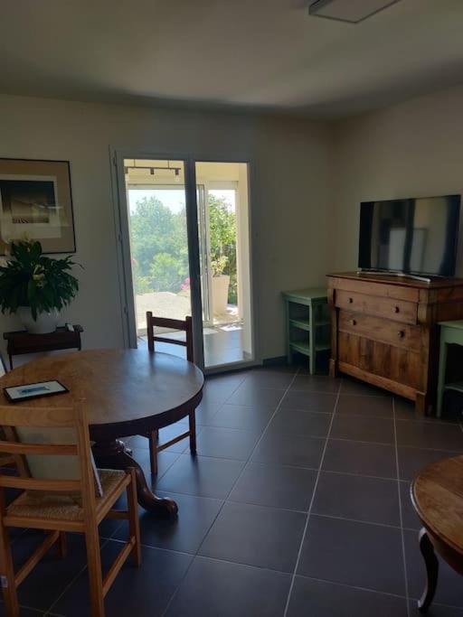Grande Maison Avec Vue Sur Le Lac Saramon エクステリア 写真